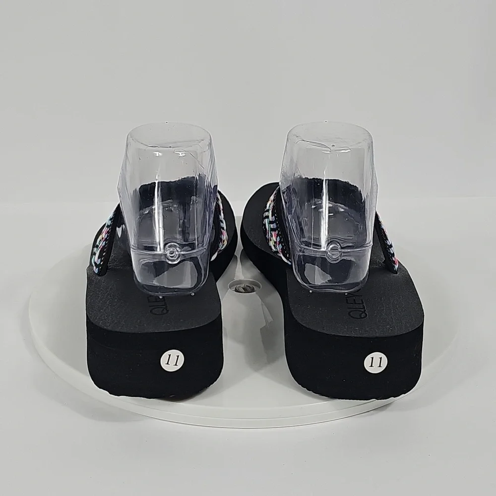 NWOT QLEYO Platform Flip Flops Black Aztec Print Comfort Sandals 11 Beach Cruise
